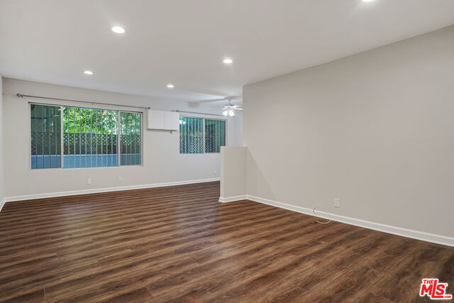 1006 Havenhurst Unit: 4