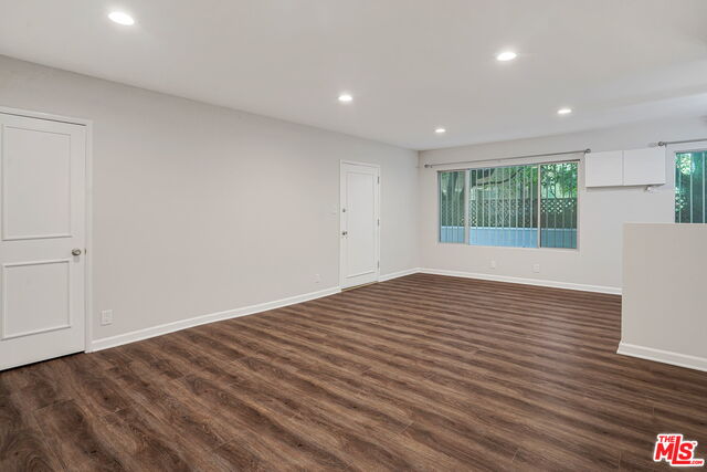 1006 Havenhurst Unit: 4