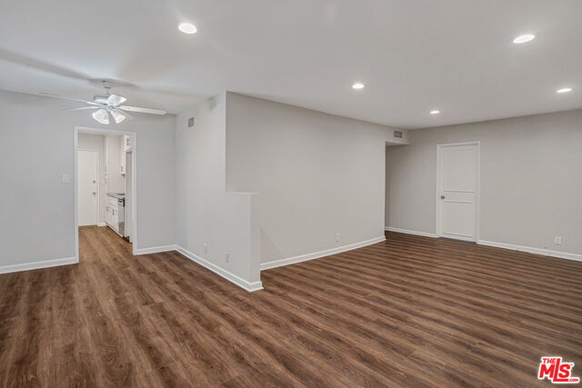 1006 Havenhurst Unit: 4