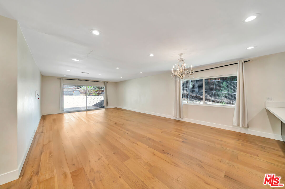 21817 Providencia St