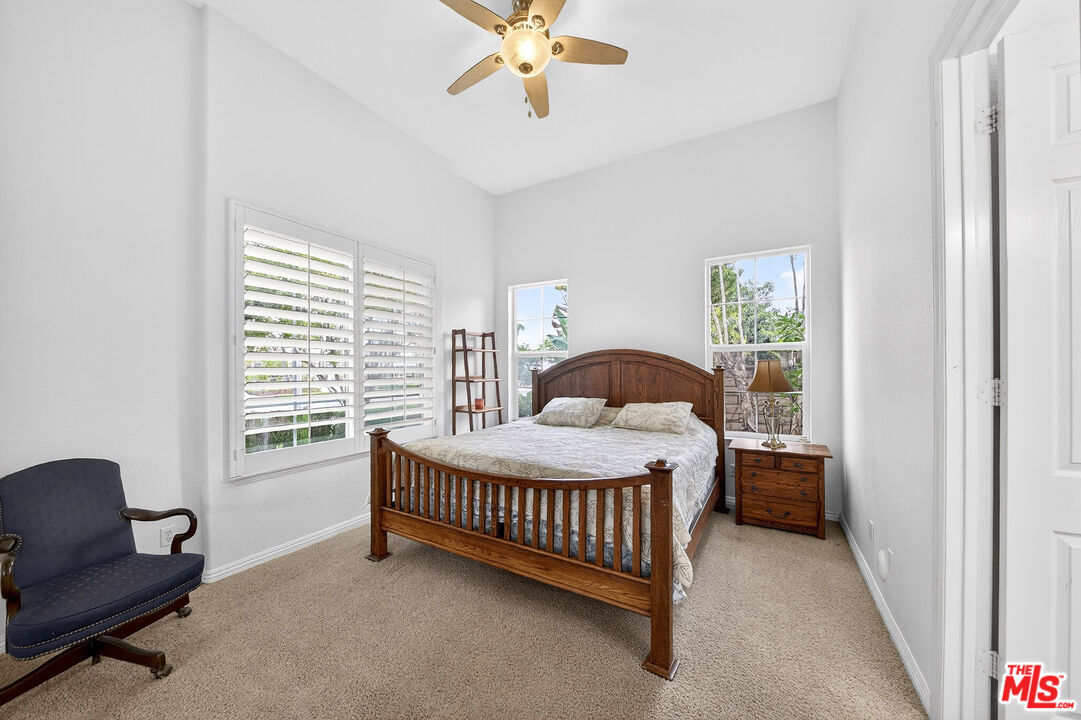 1660 Alamitos Circle