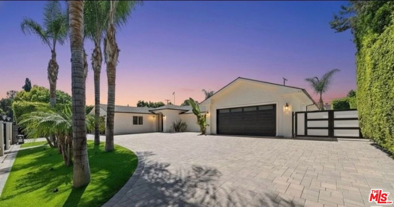 6243 Berquist Ave