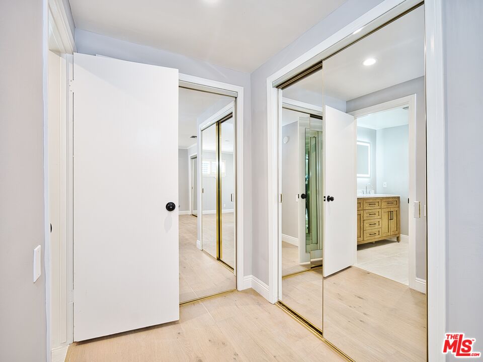 4863 Don Juan Pl