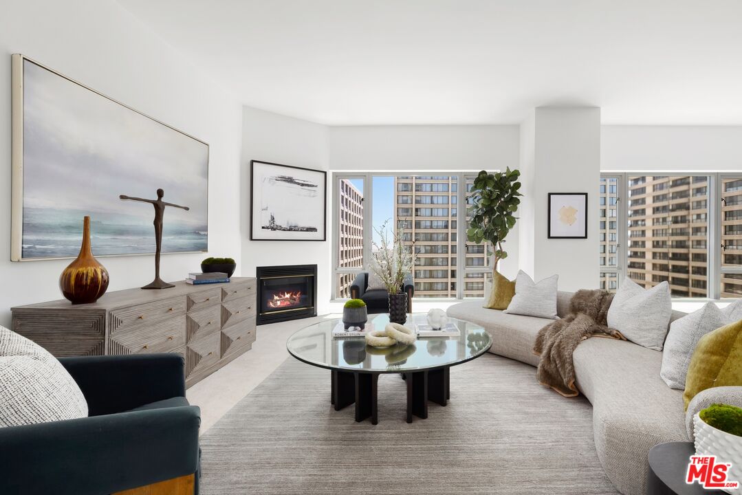10727 Wilshire Blvd Unit: 1001