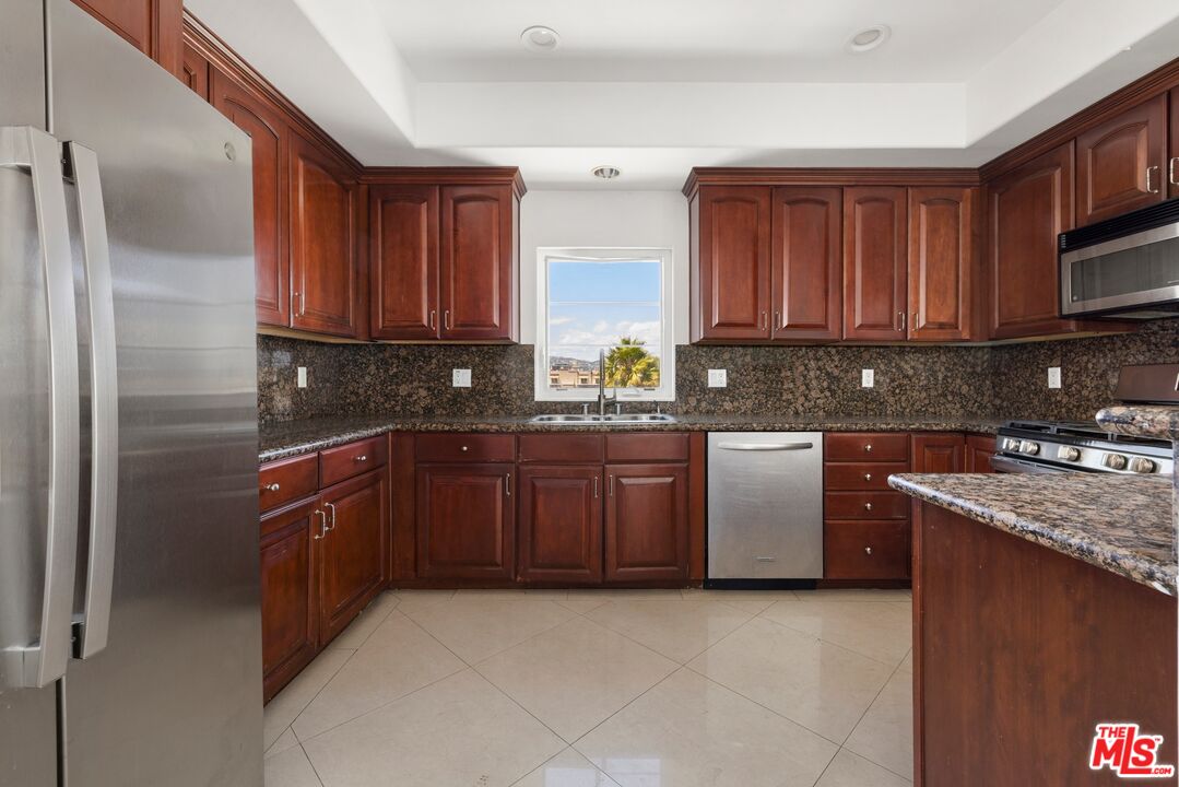 8555 Cashio St Unit: PH 4