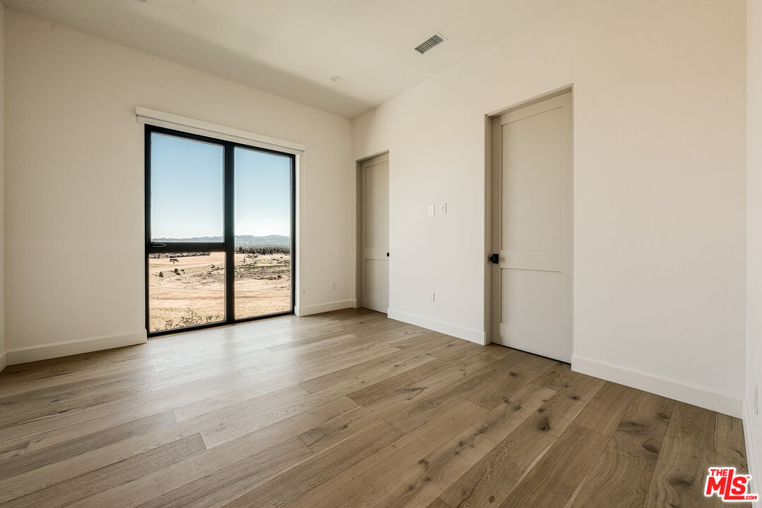 22328 S Summit Ridge Cir