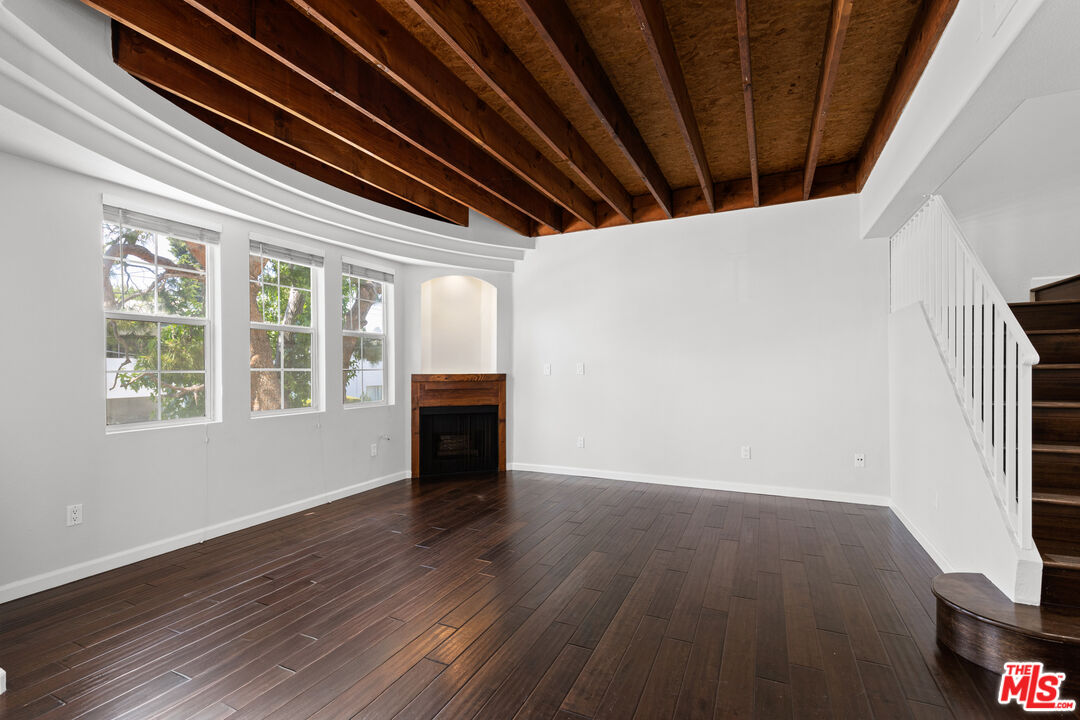 14061 Milbank ST Unit: 4
