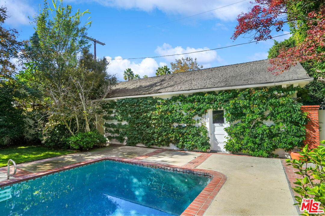 301 S Arden Blvd