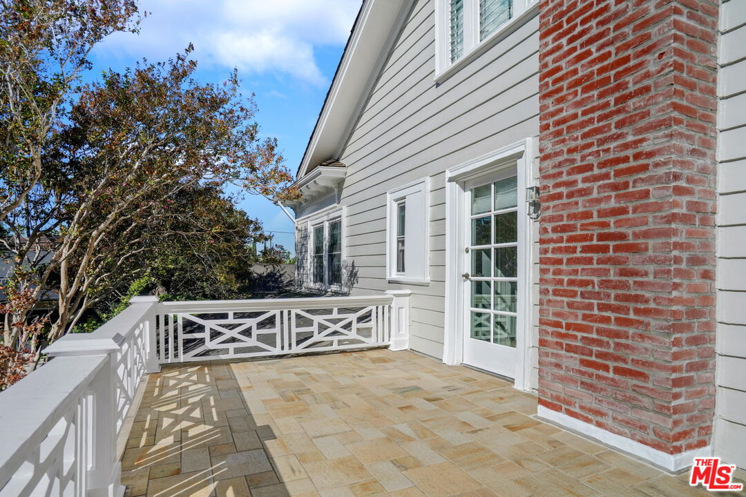 301 S Arden Blvd