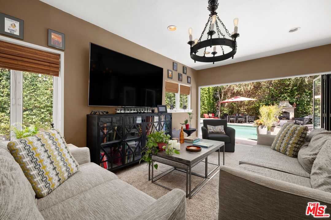 6141 Warner Dr