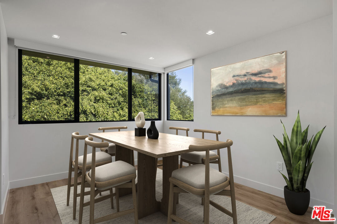 153 San Vicente Boulevard, No. 4G