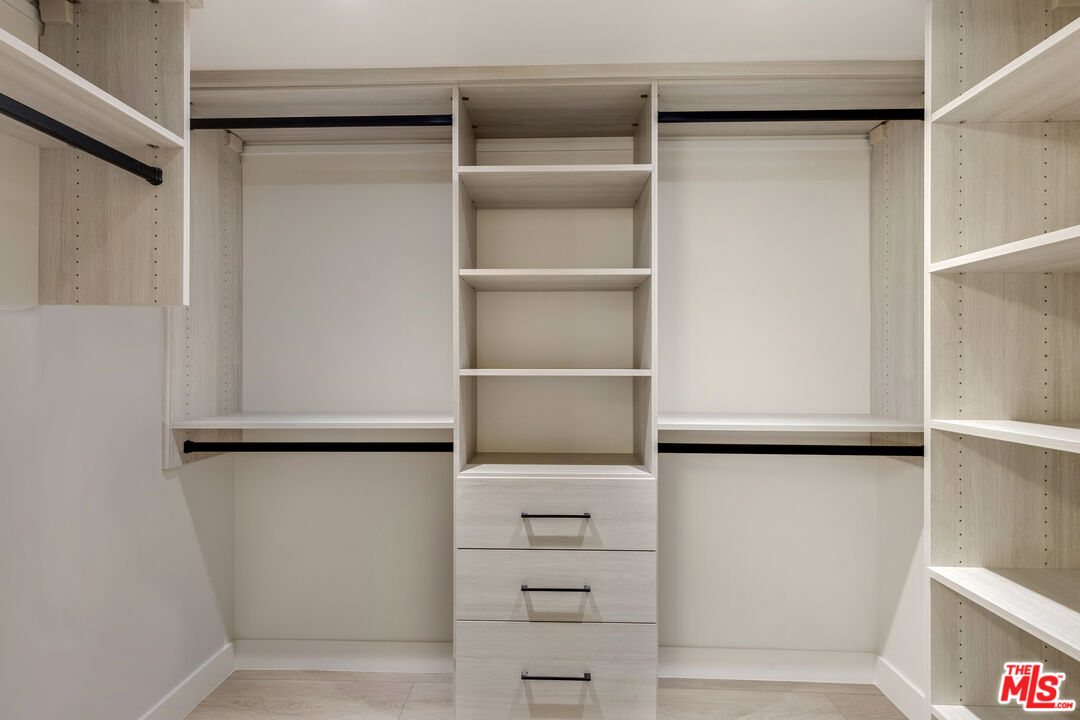 153 San Vicente Boulevard, No. 4H