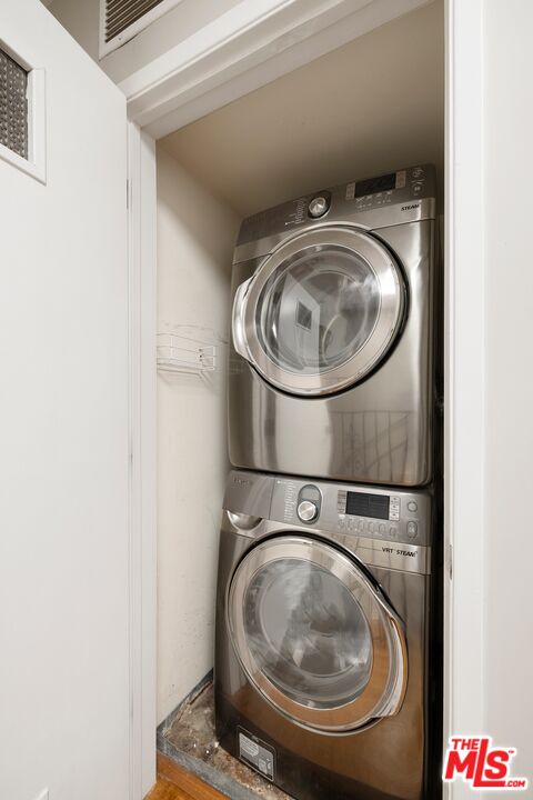 1209 Larrabee St Unit: 4