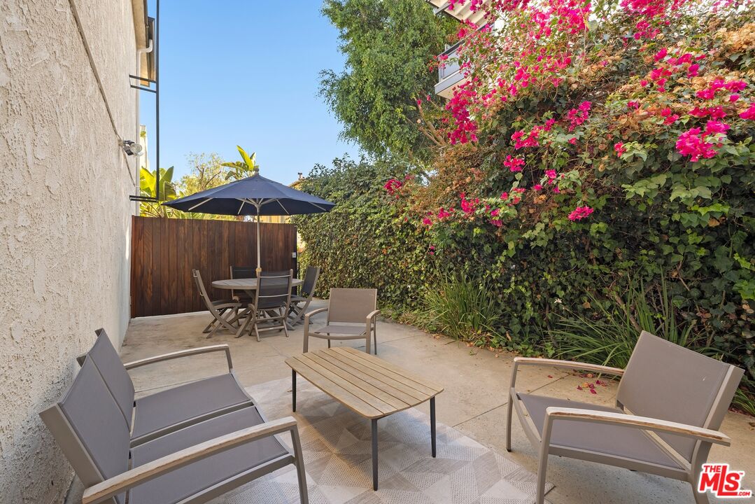 1209 Larrabee St Unit: 4