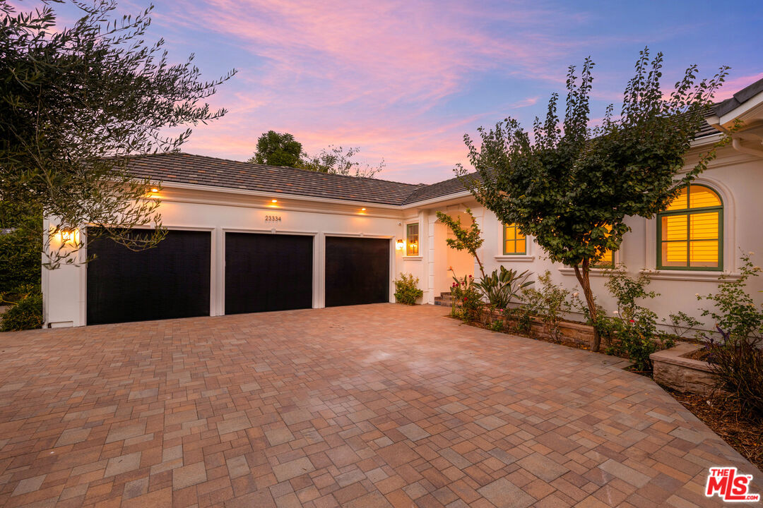 23334 Ostronic Dr