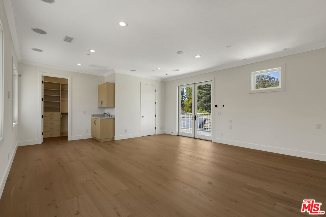 23334 Ostronic Dr