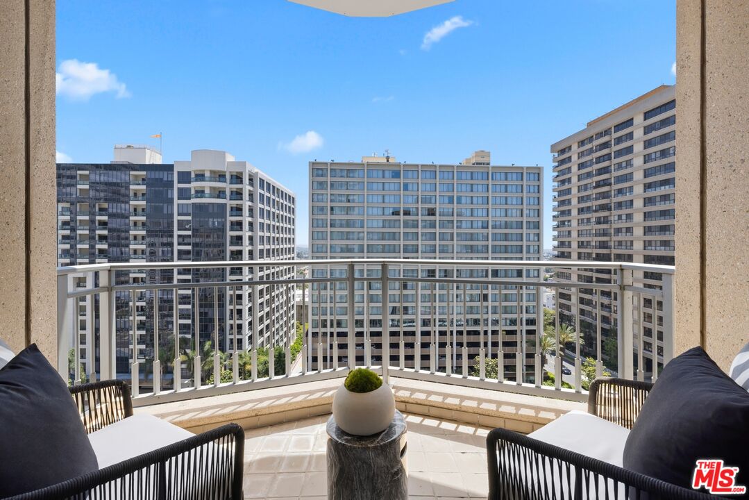 10727 Wilshire Boulevard, No. 1001