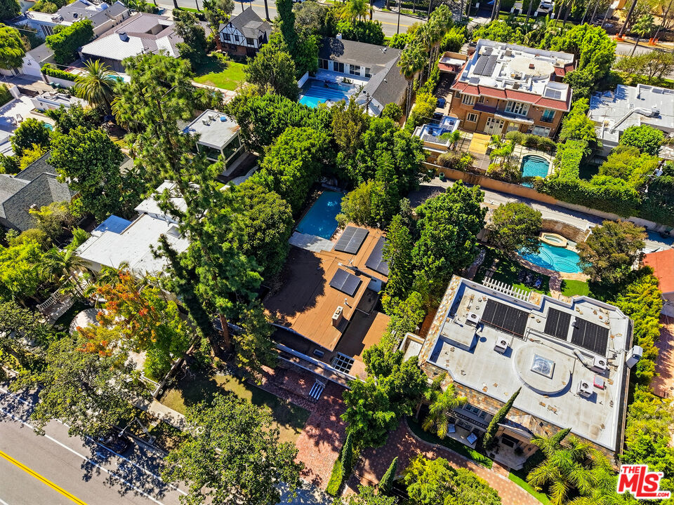 521 N. Crescent Drive