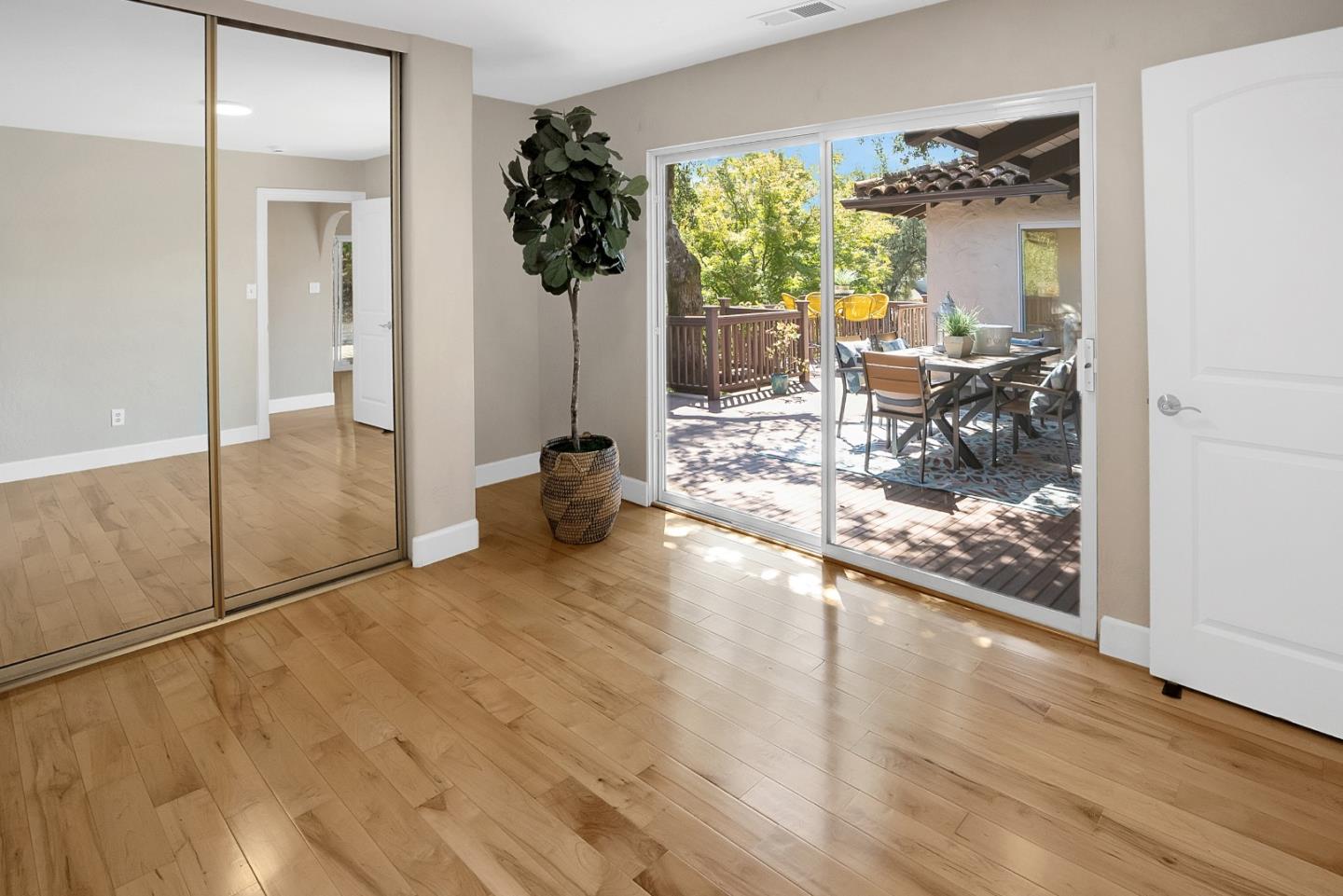 114 Southwood Drive