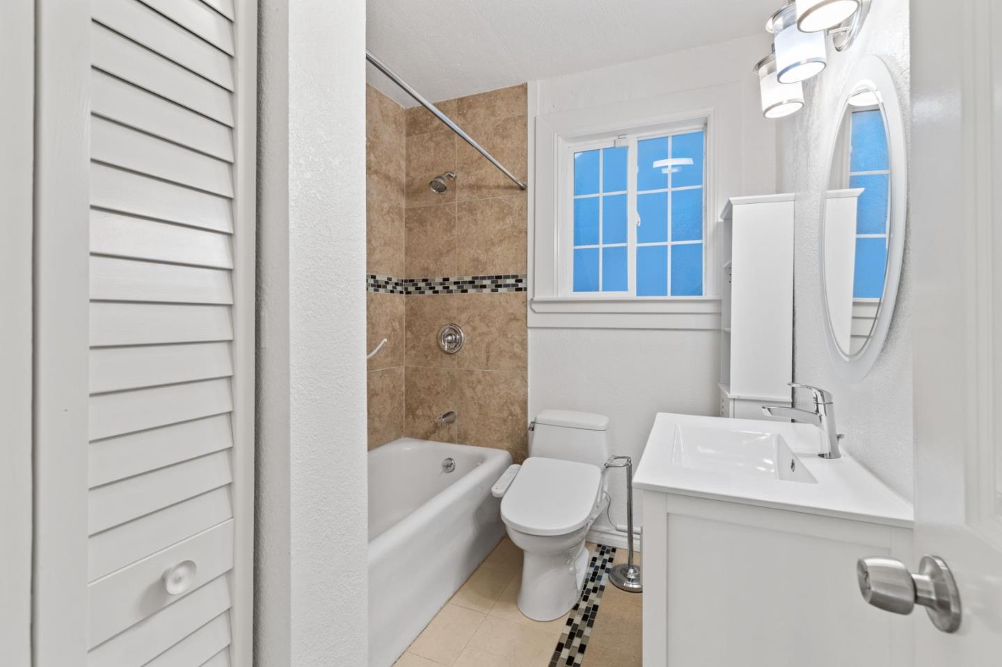 105 Lindbergh Street