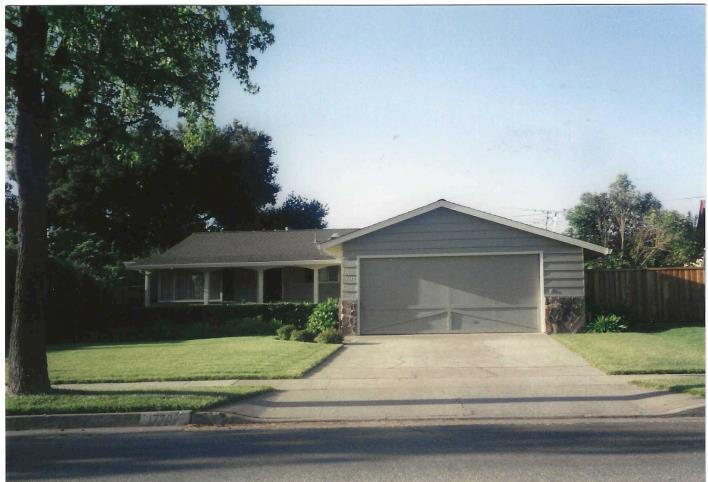 1772 Barcelona Avenue