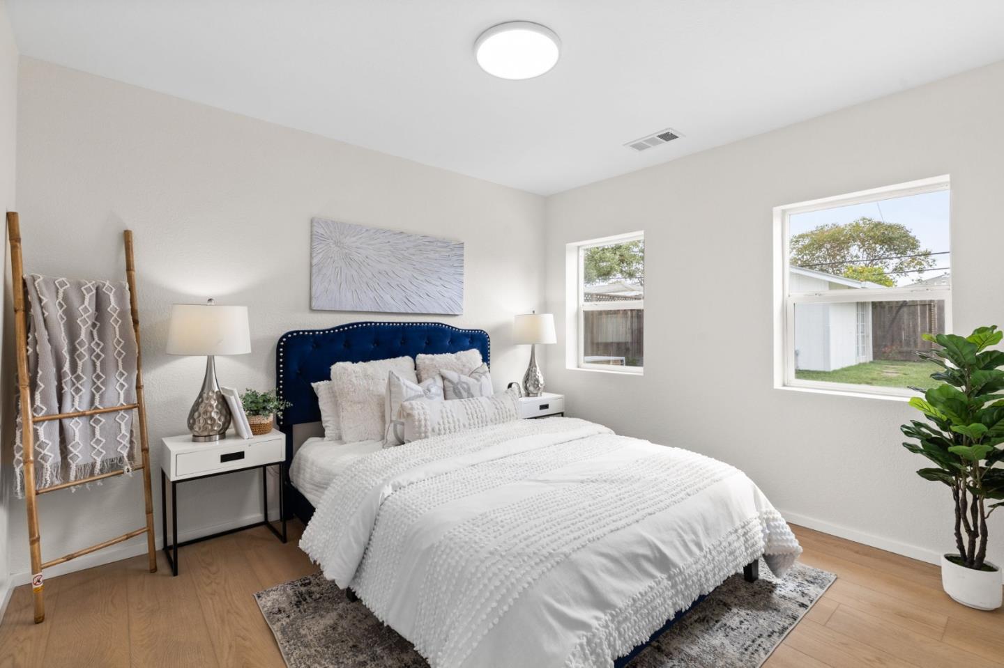 1039 Inverness Drive