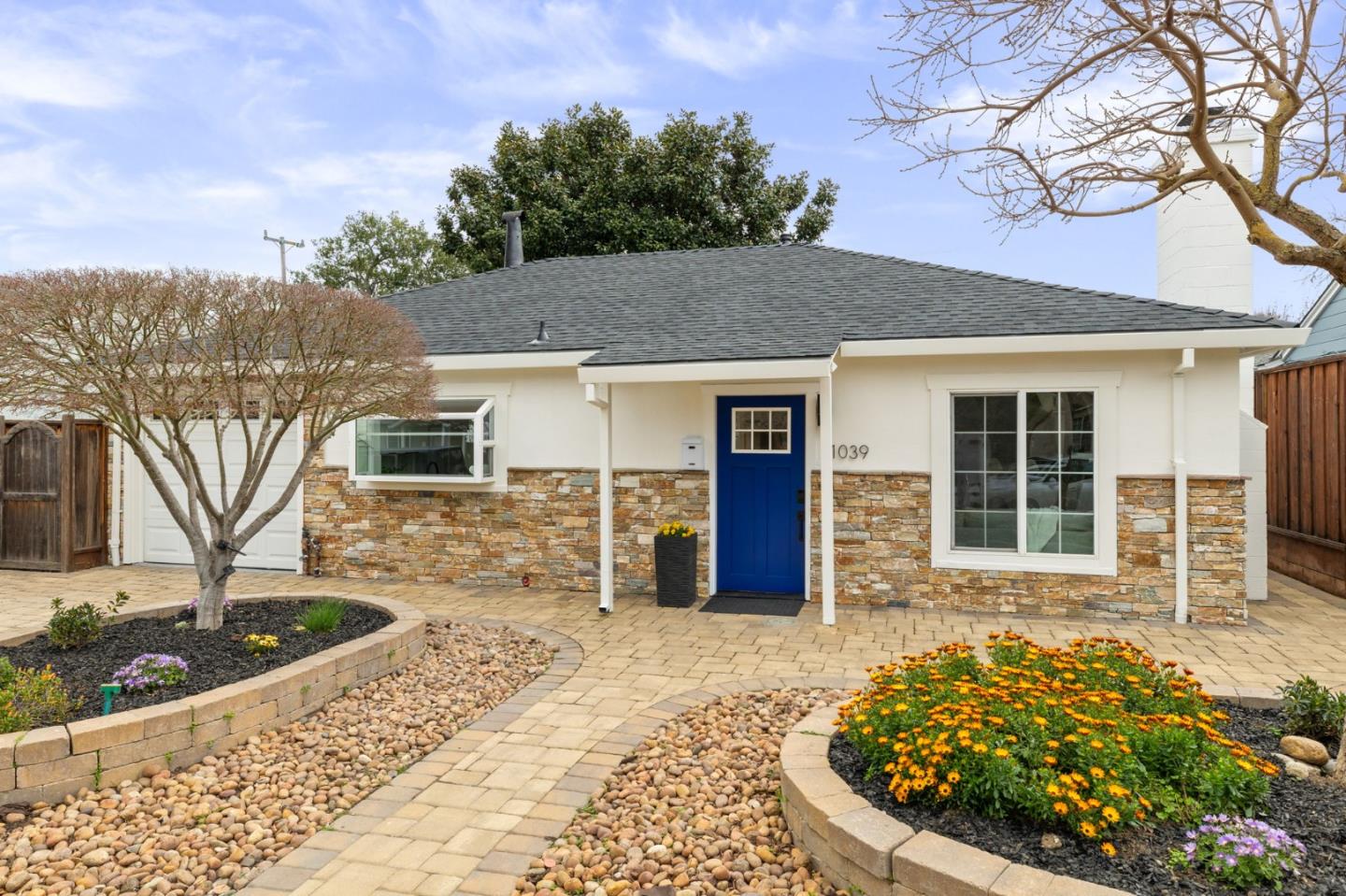 1039 Inverness Drive