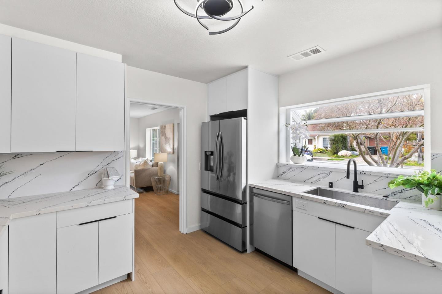 1039 Inverness Drive