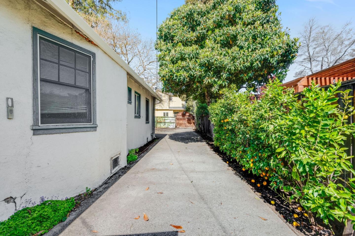 636 Cambridge Avenue