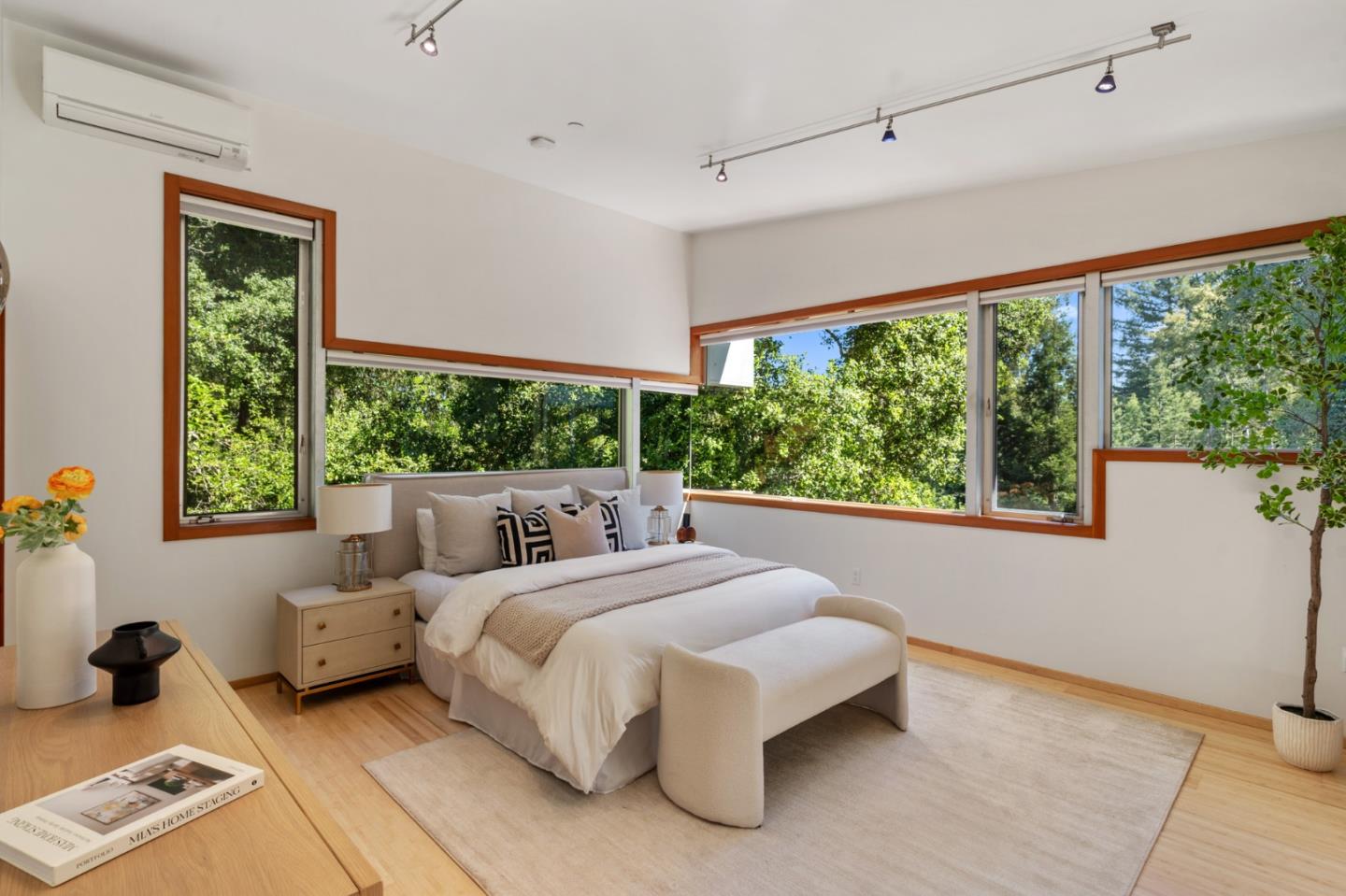 1005 Portola Road