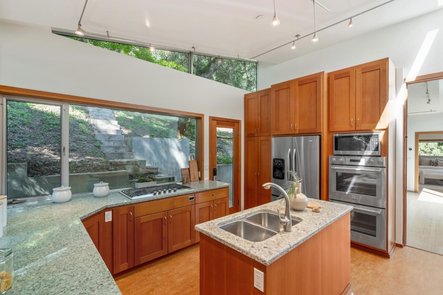 1005 Portola Road