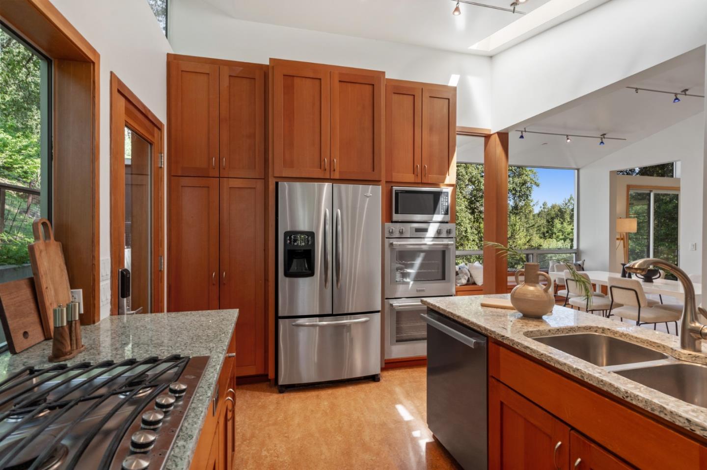 1005 Portola Road