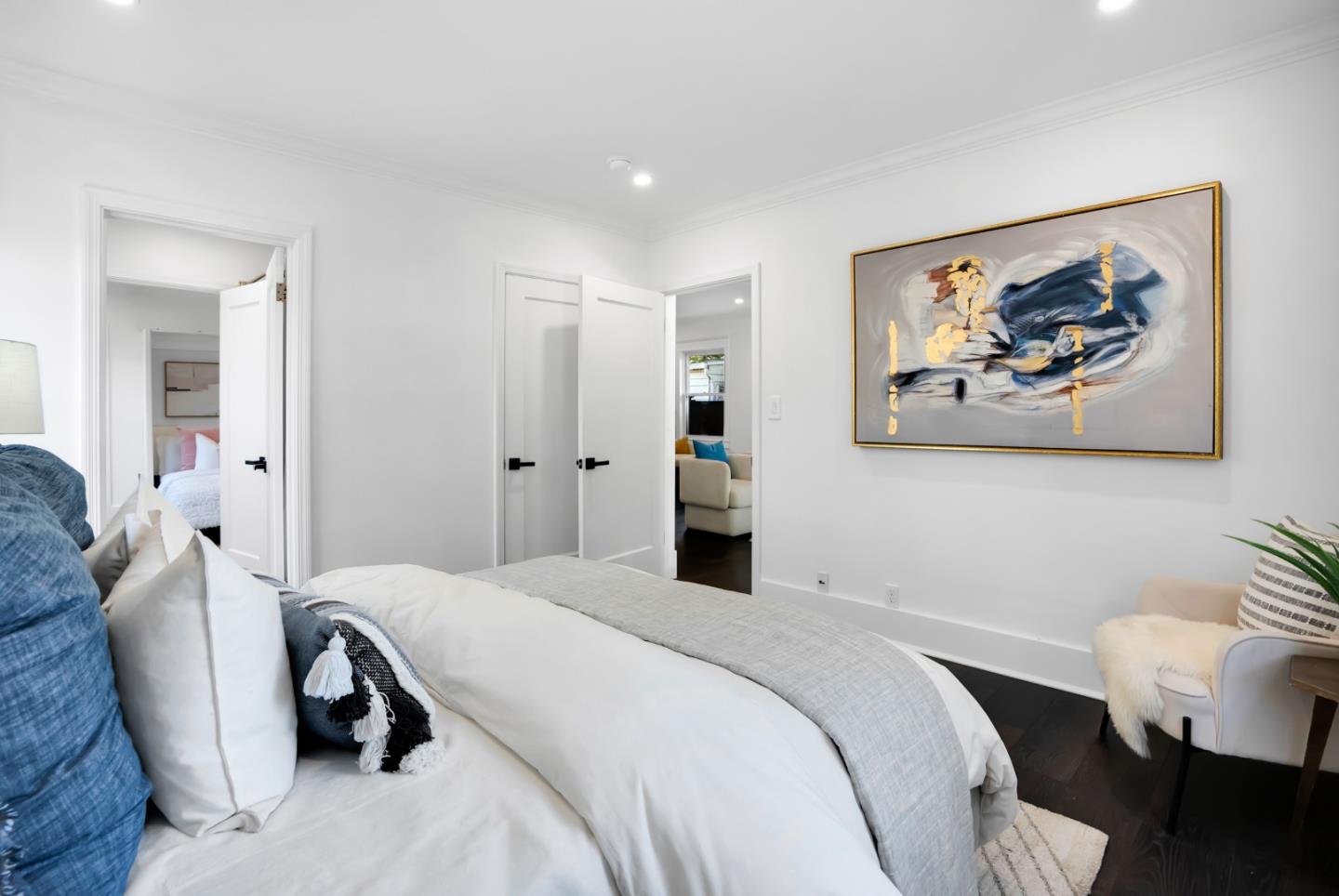 2653 Brewster Avenue