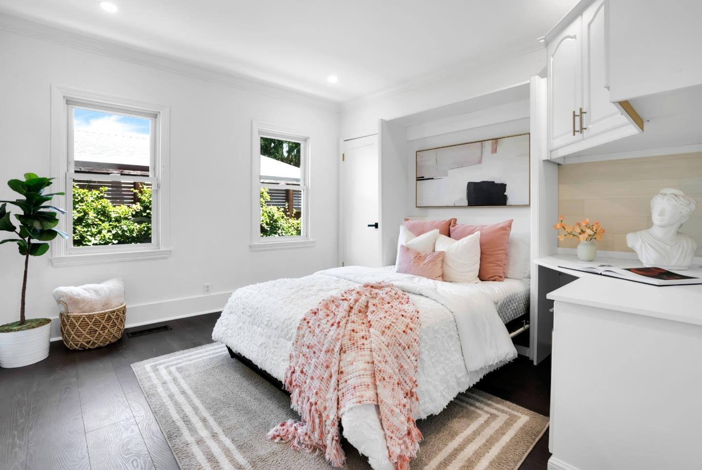 2653 Brewster Avenue