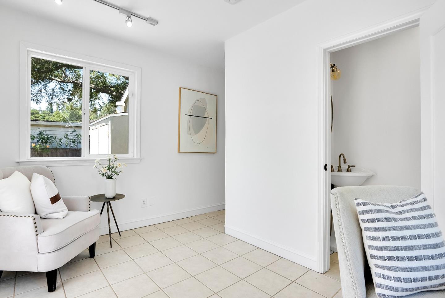 2653 Brewster Avenue