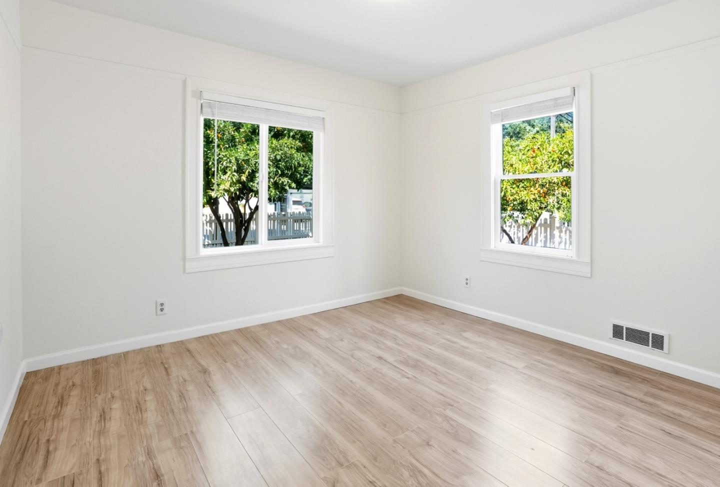 116 Oak Court