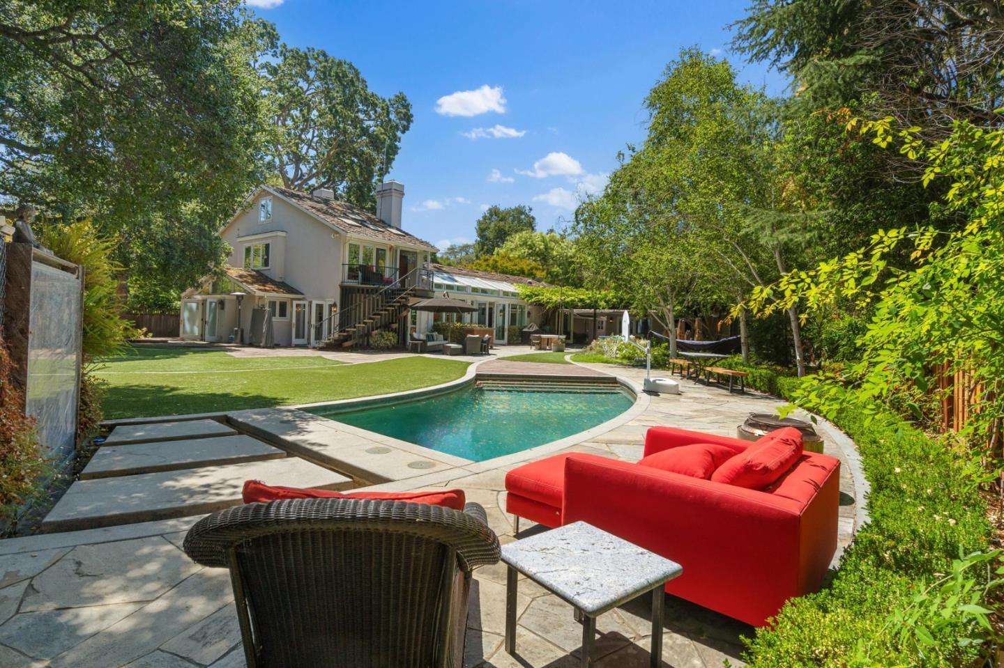 1 Larch Drive