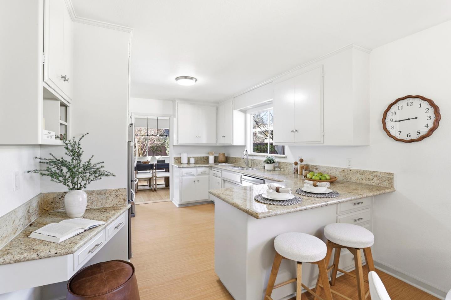 381 Leland Avenue