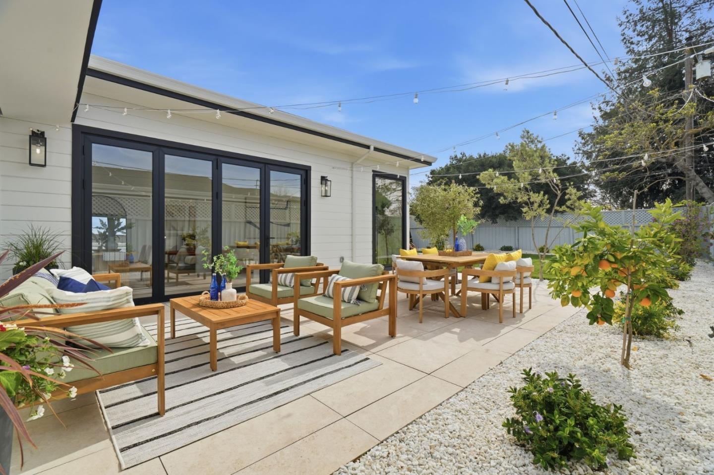 996 Patricia Avenue