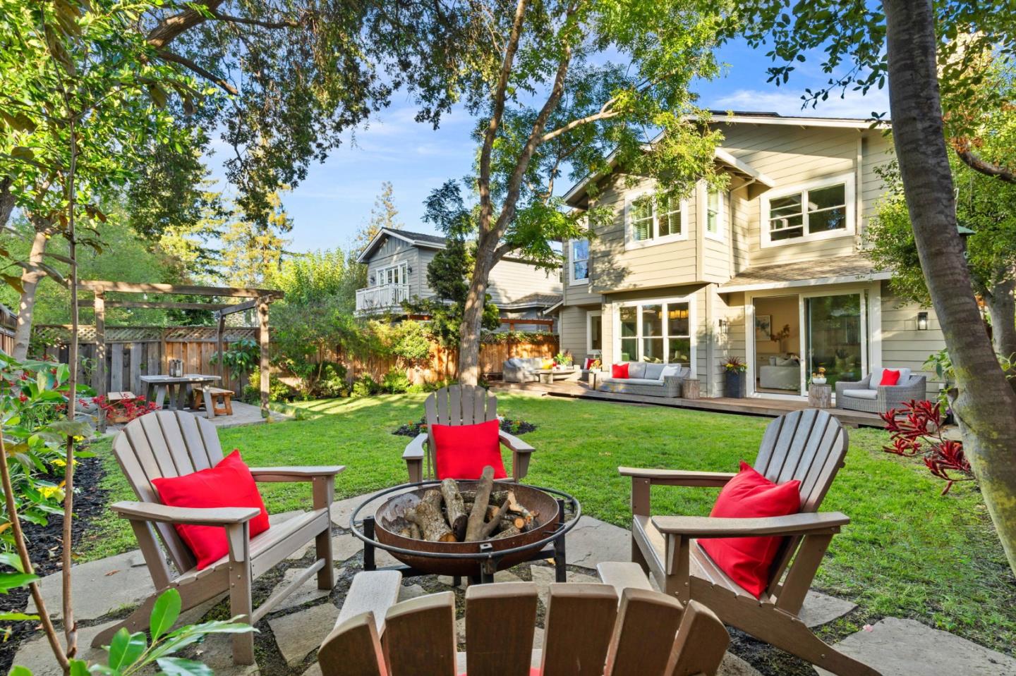 2140 Monterey Avenue