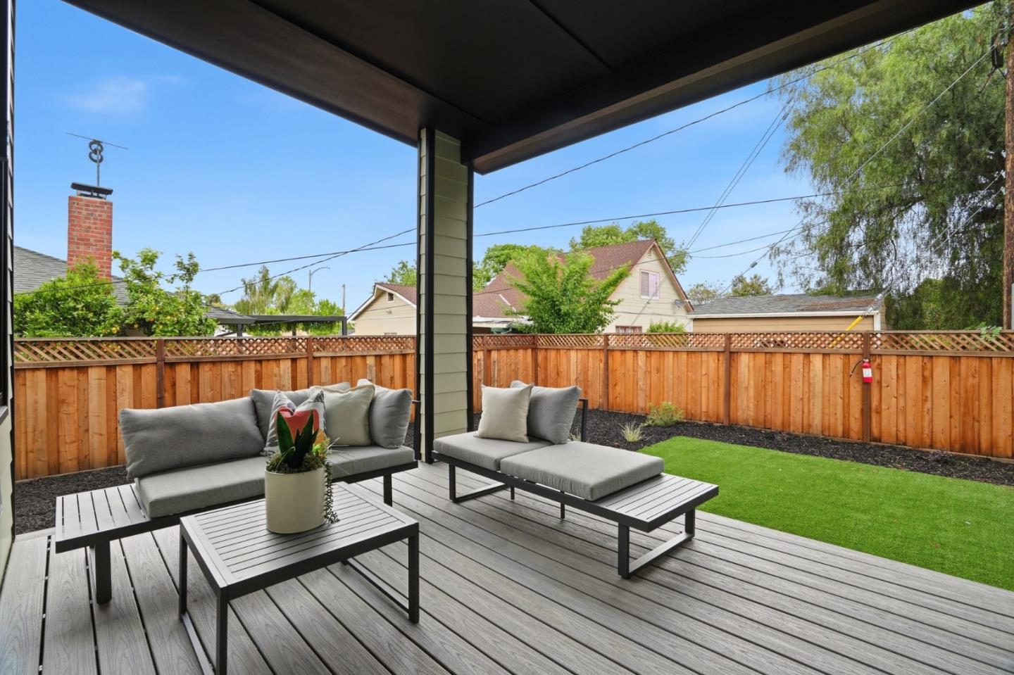 3012 Vistamont Drive