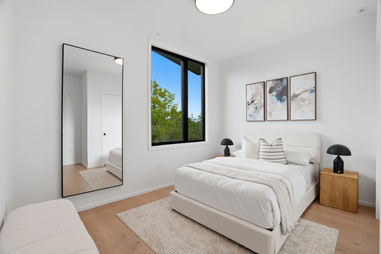 3012 Vistamont Drive