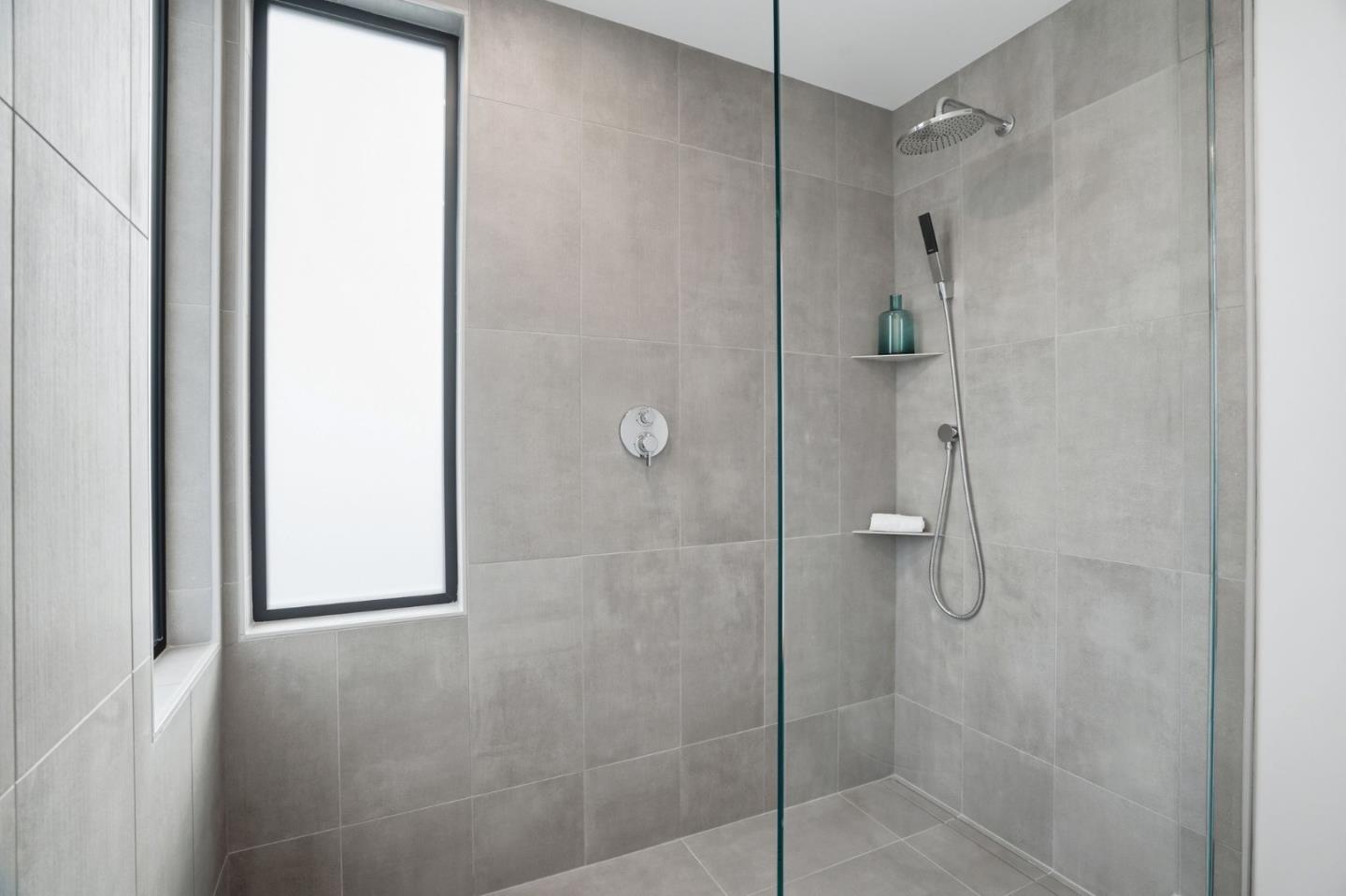 3012 Vistamont Drive