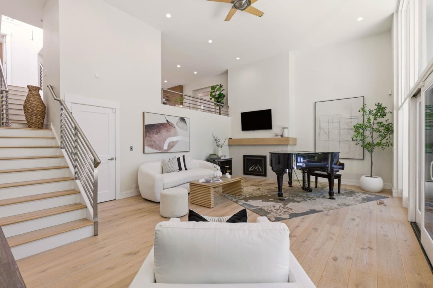 161 Stone Pine LN