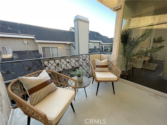 985 E California BLVD Unit: 307