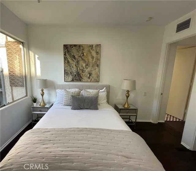 985 E California BLVD Unit: 307