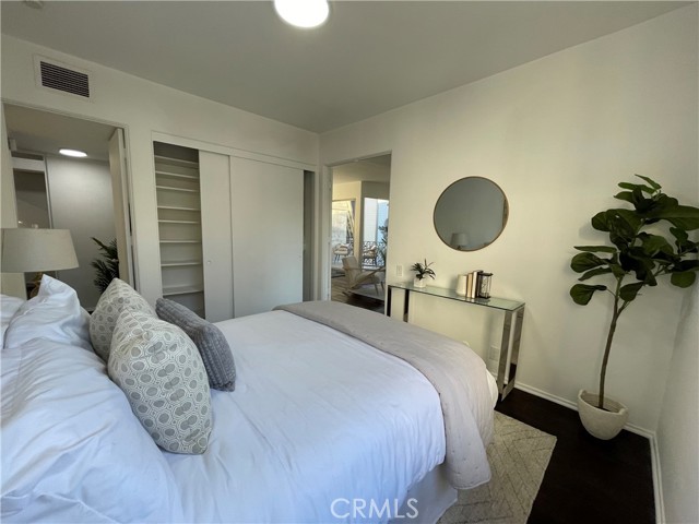 985 E California BLVD Unit: 307