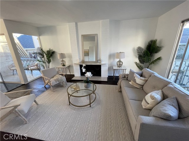 985 E California BLVD Unit: 307