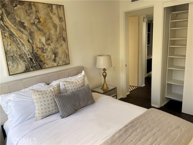 985 E California BLVD Unit: 307