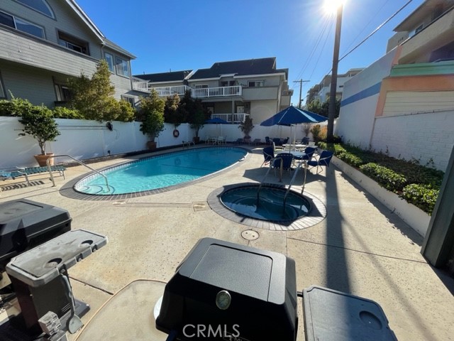 985 E California BLVD Unit: 307